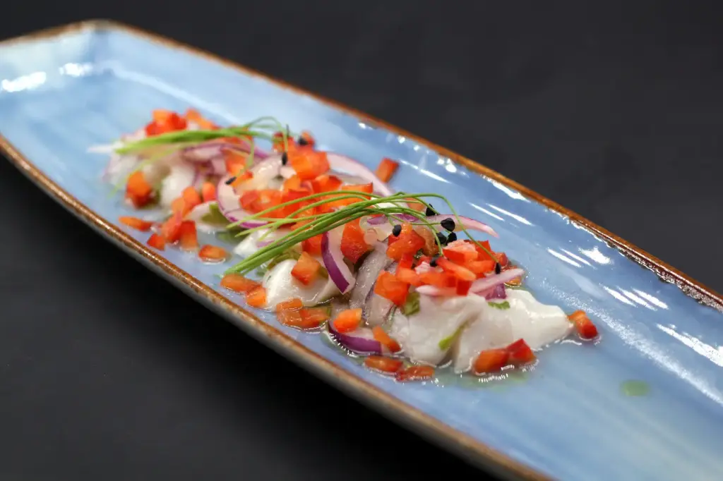 CEVICHE DE LUBINA